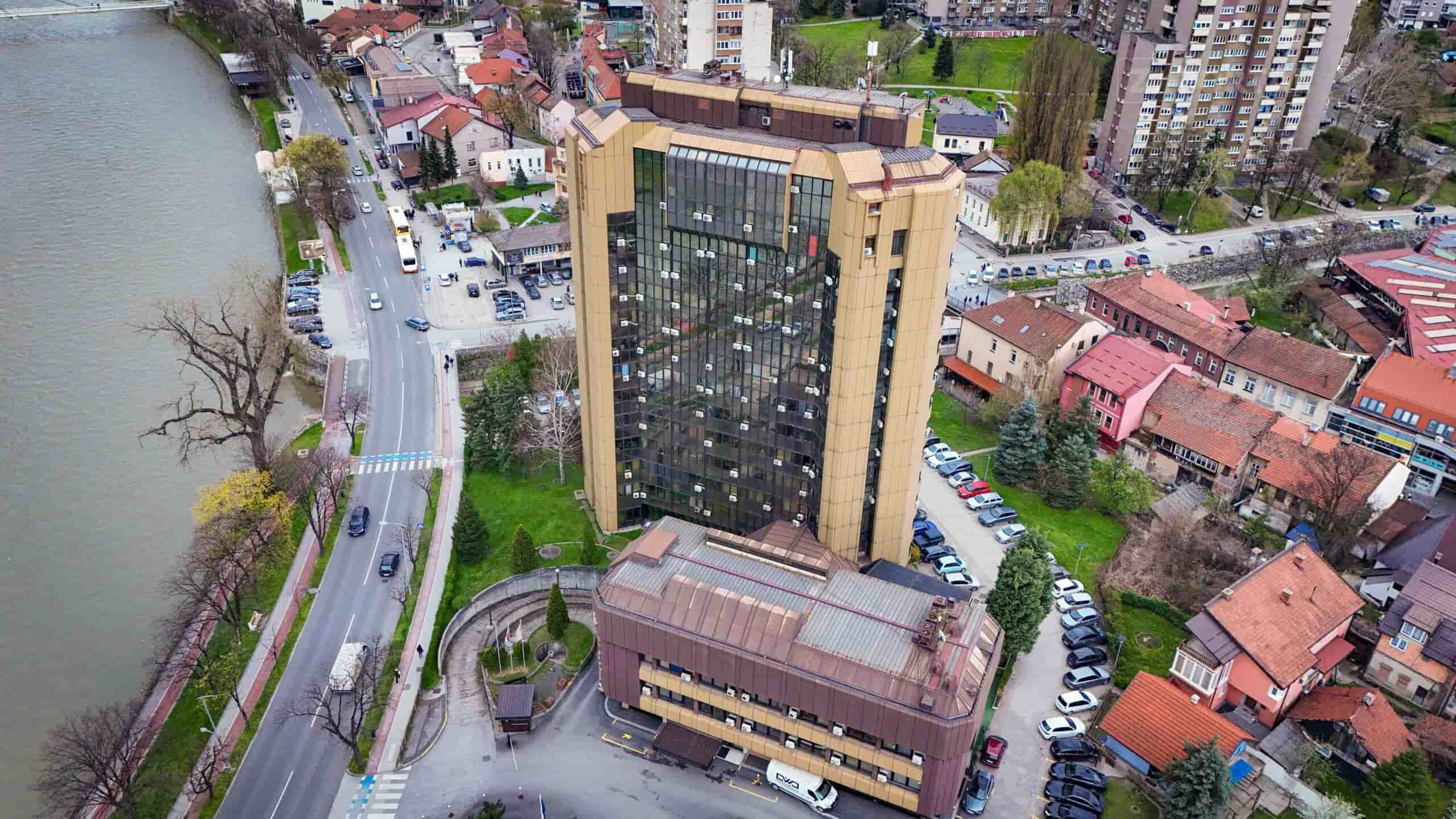 Objavljeni novi konkursi za prijem službenika u kantonalna ministarstva ZDK