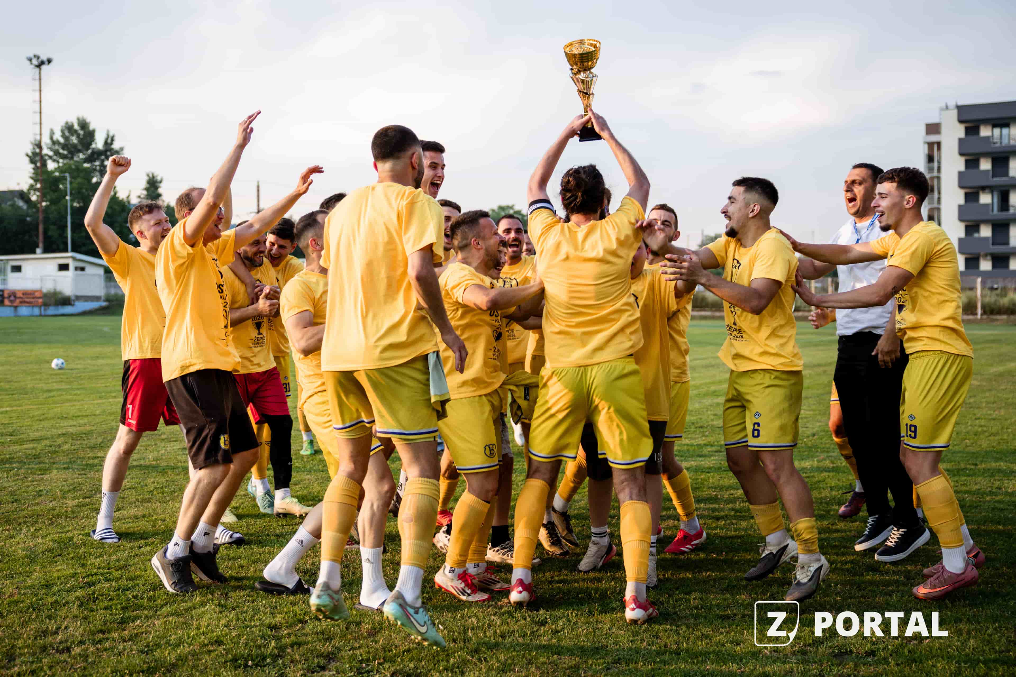 Nogometaši Bosne odbranili trofej Kupa ZDK: Visočaci bolji od Žepča na penale