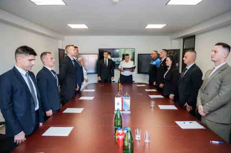 MUP ZDK: Svečanu zakletvu položilo devet mlađih inspektora