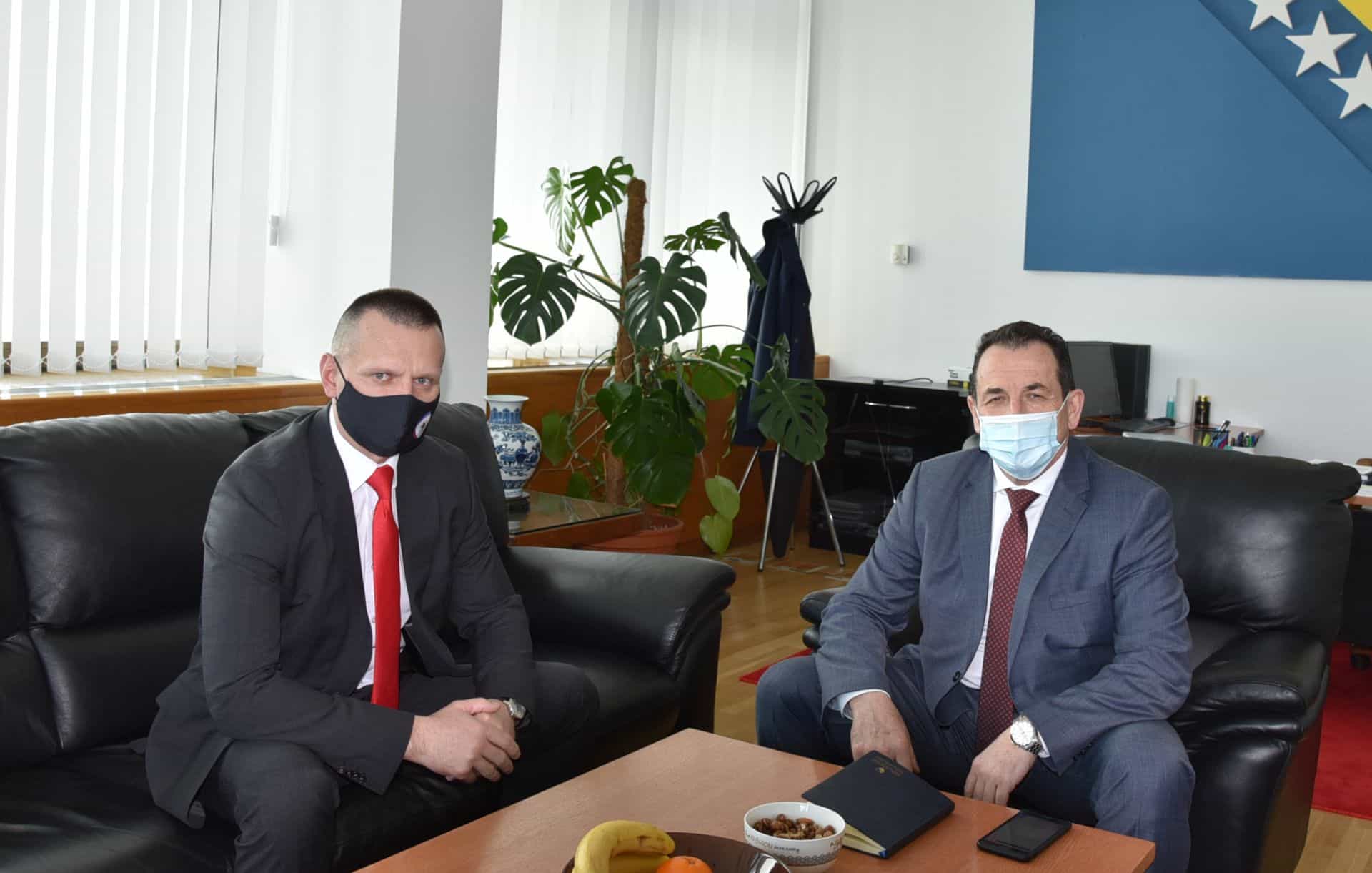 Ministar sigurnosti Selmo Cikotić u posjetu primio ministra Dragana Lukača