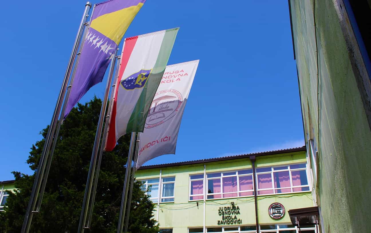 Krizni štab ZDK: Učenici se vraćaju u klupe od 1. septembra