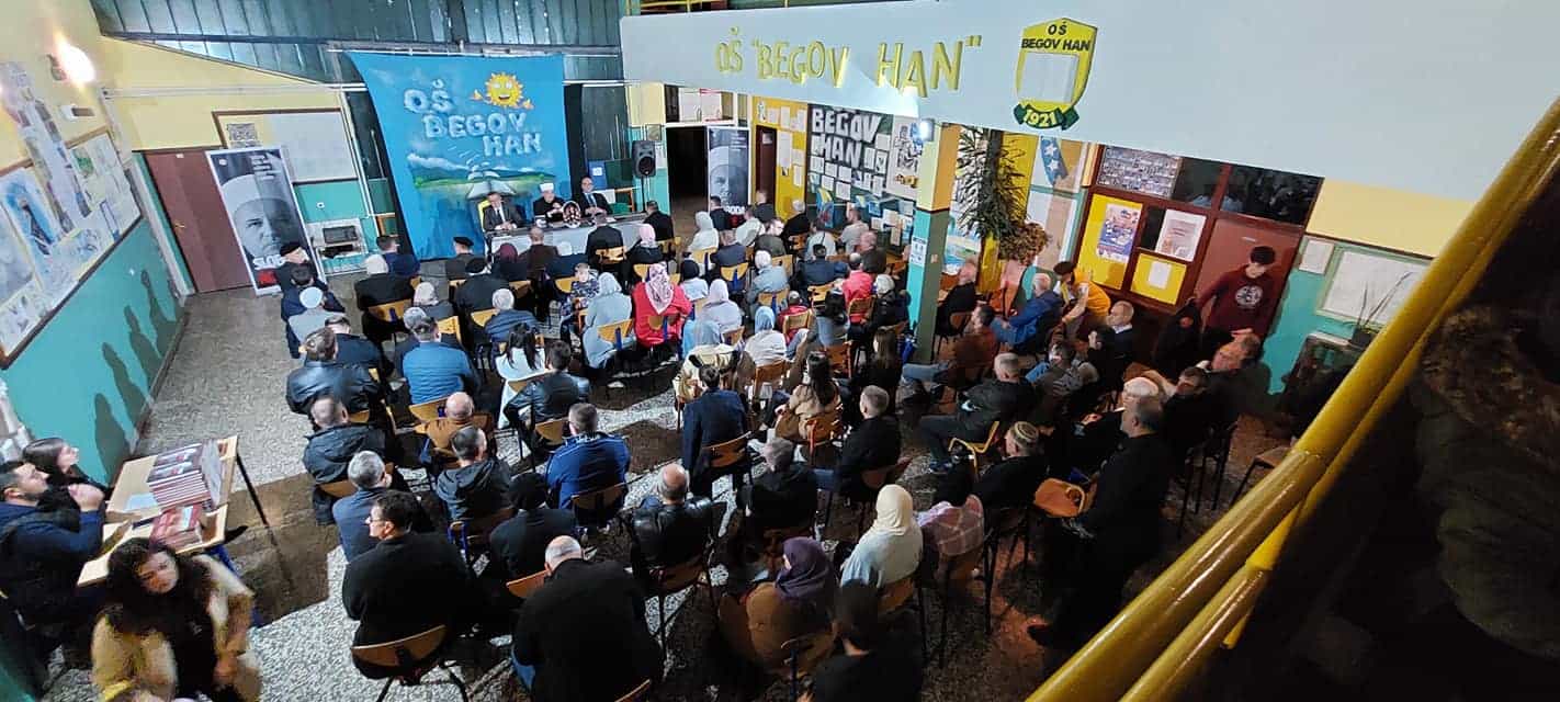 U Žepču promovisana knjiga “Sloboda robije” autora hafiza Halila Mehtića