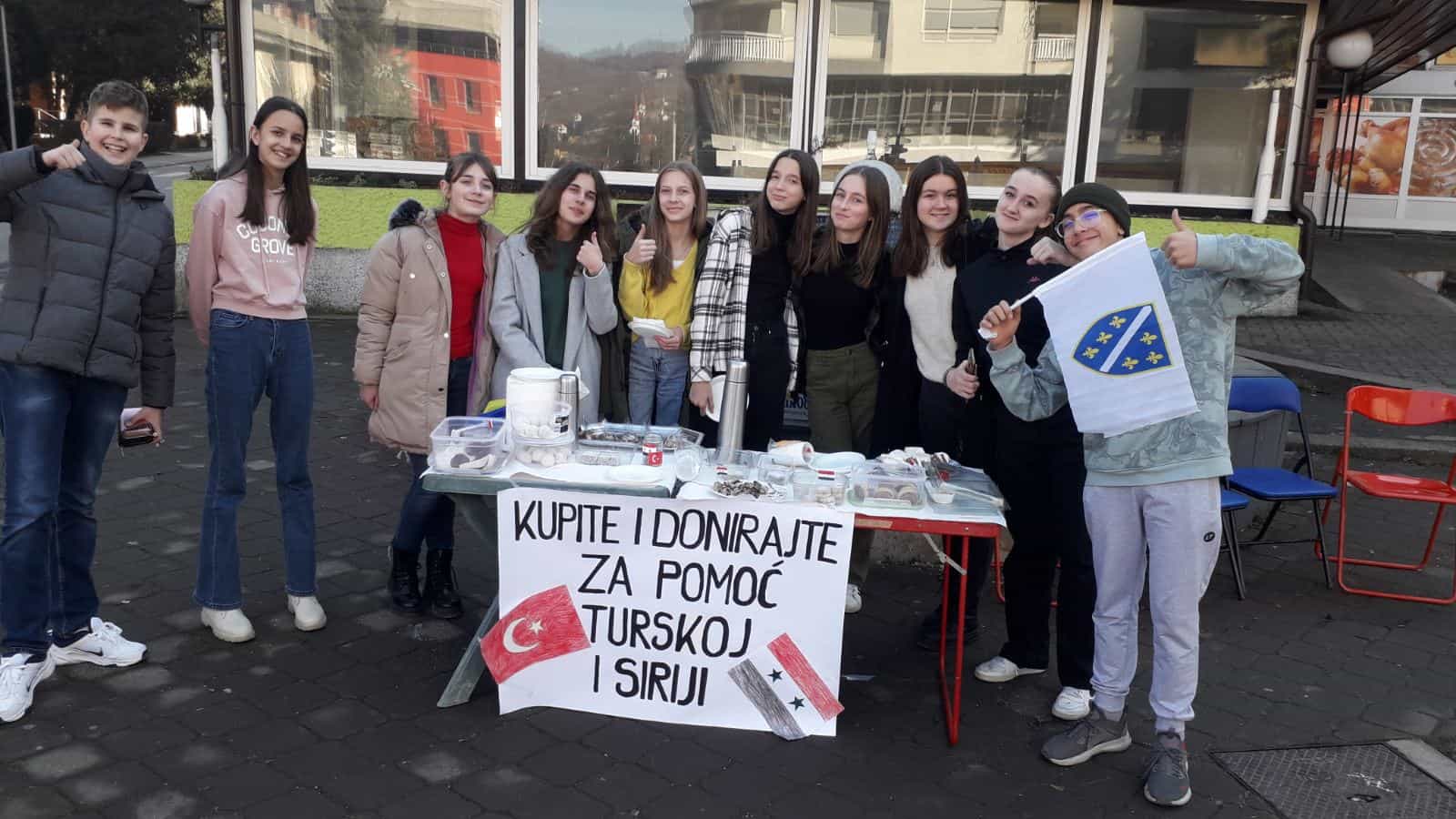 Dječaci i djevojčice iz Zavidovića pokrenuli uličnu akciju za pomoć Siriji i Turskoj