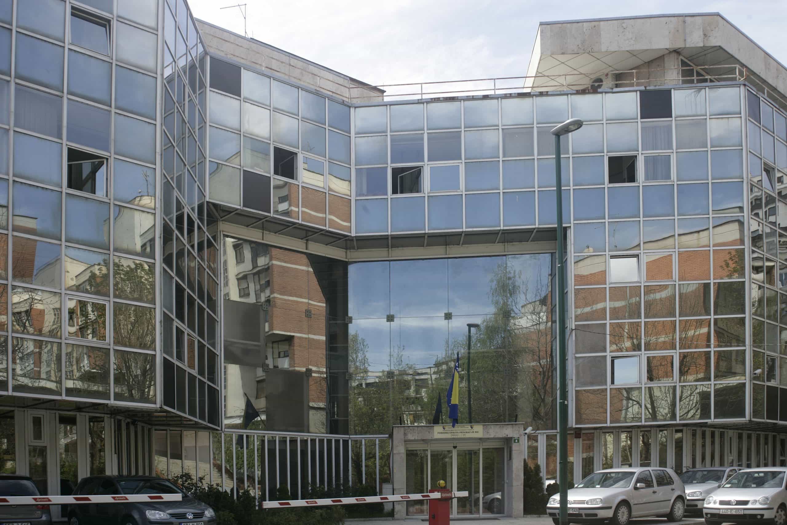 Rast javnih prihoda i broja zaposlenih u FBiH u periodu januar – septembar