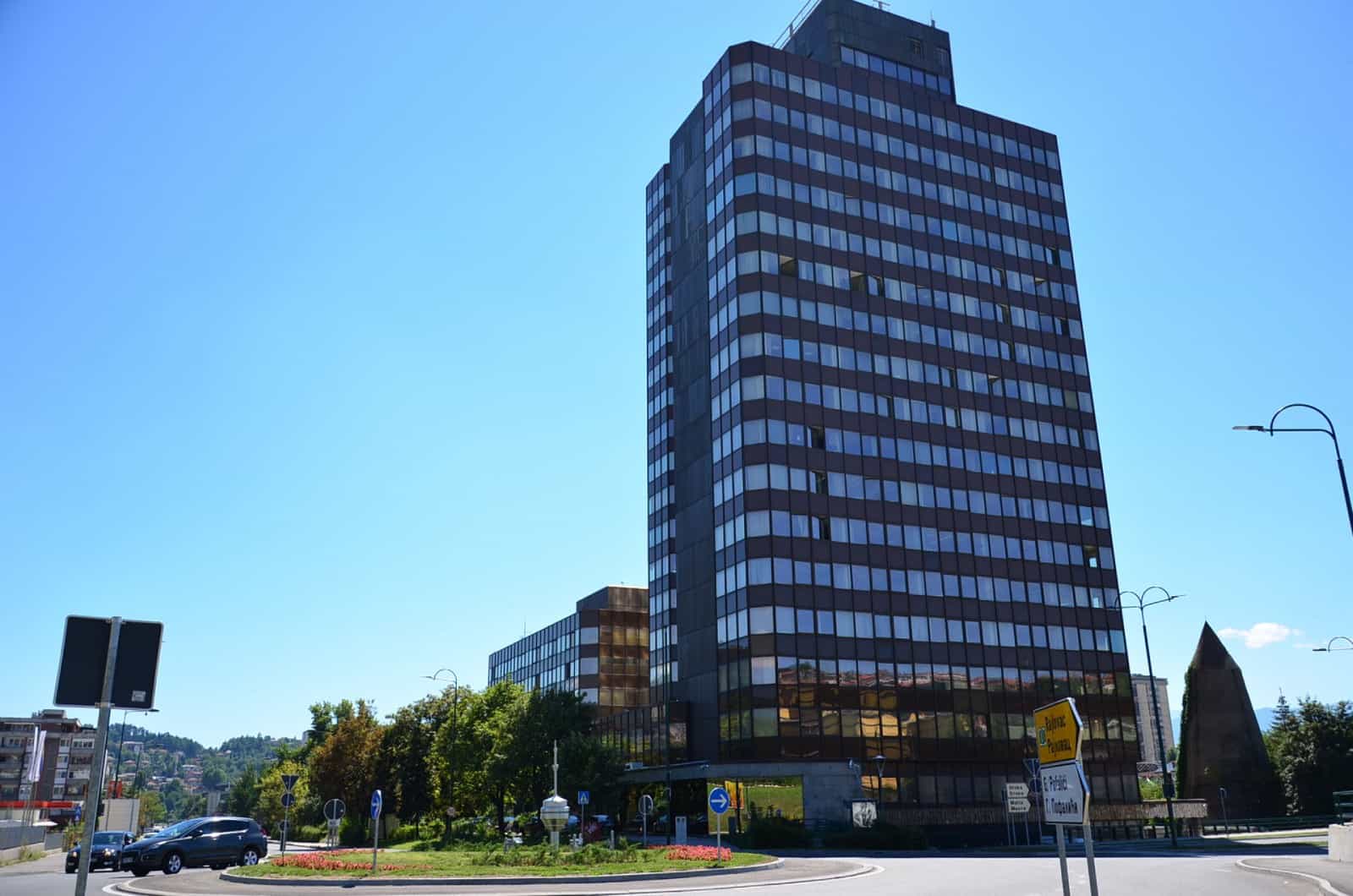 Vlada FBiH izdvaja dva miliona KM za uvezivanje radnog staža 153 radnika