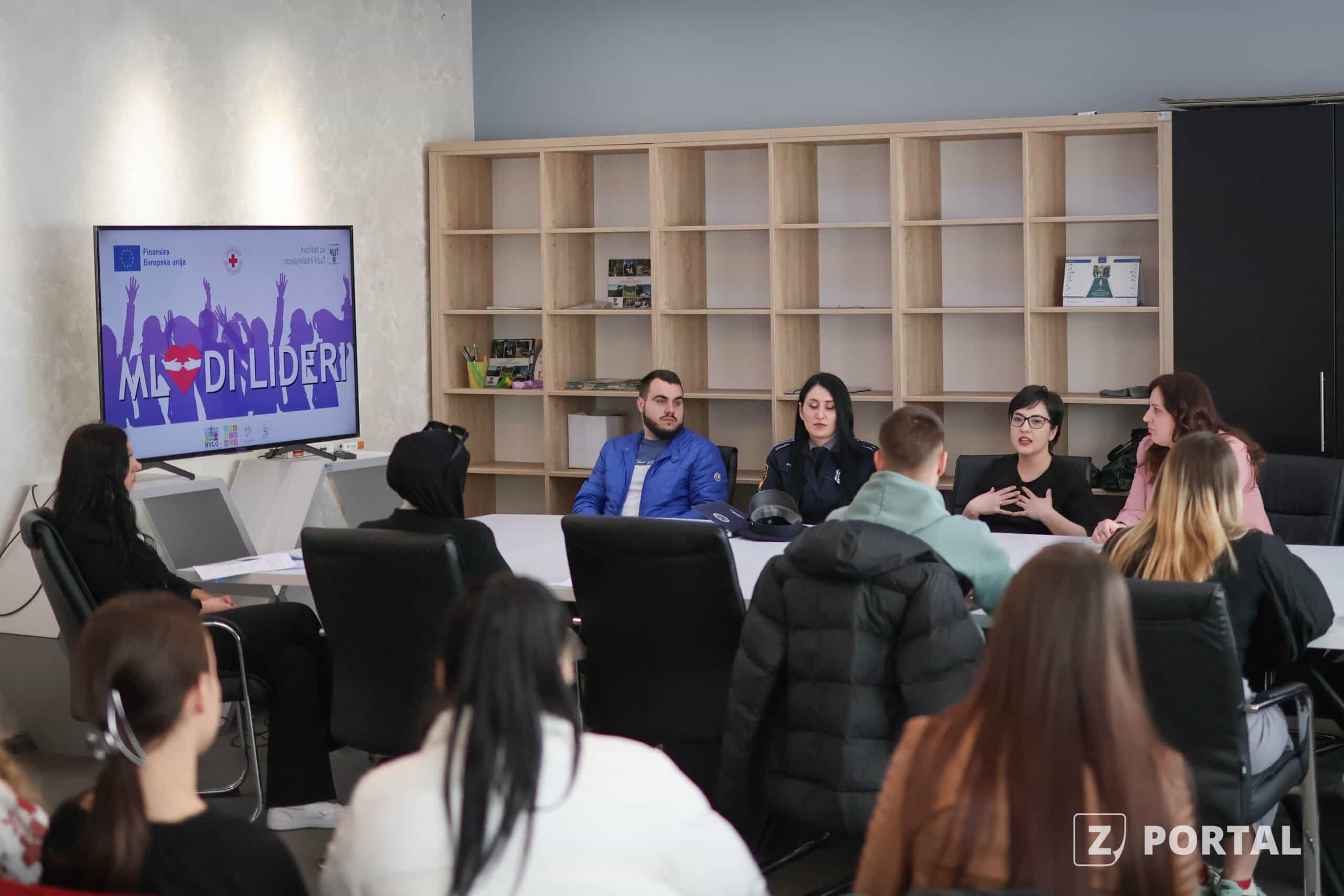 U Zavidovićima održan “Dijalog sa mladima”: Panelistkinje žene koje ruše predrasude