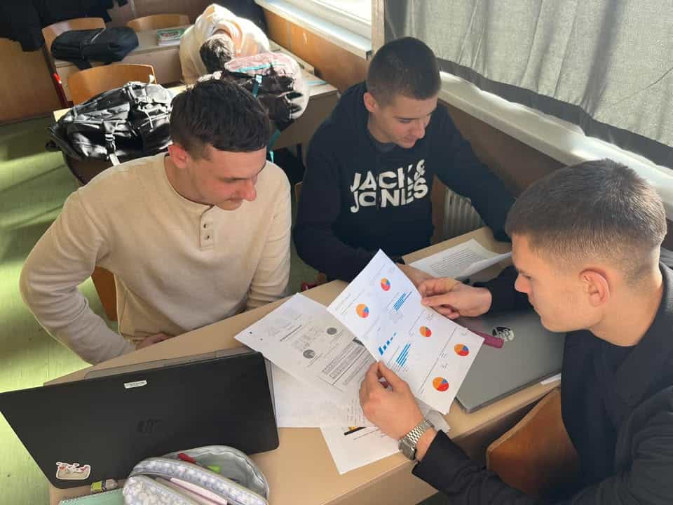 Učenici STŠ Zavidovići počeli realizaciju projekta “Virus pasivnosti mladih”