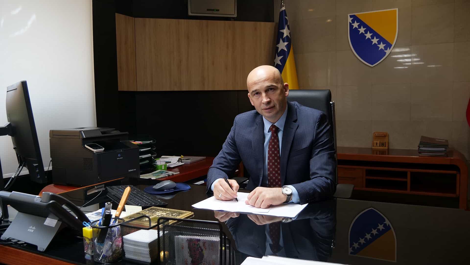 Premijer ZDK Nezir Pivić uputio bajramsku čestitku