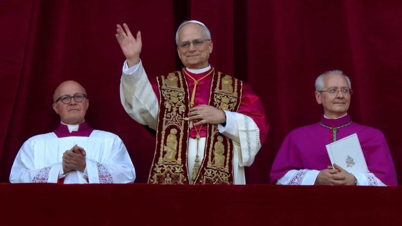 Izabran novi papa: Izabrao ime Leo XIV