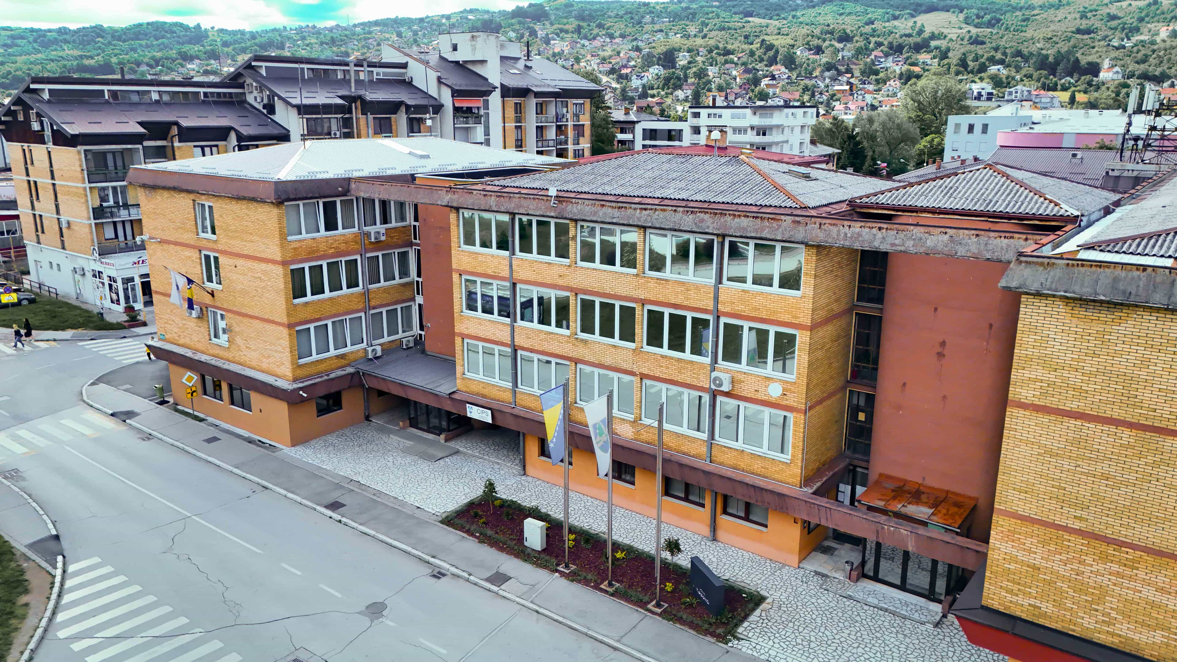 Grad Zavidovići objavio nekoliko javnih poziva za nevladin sektor