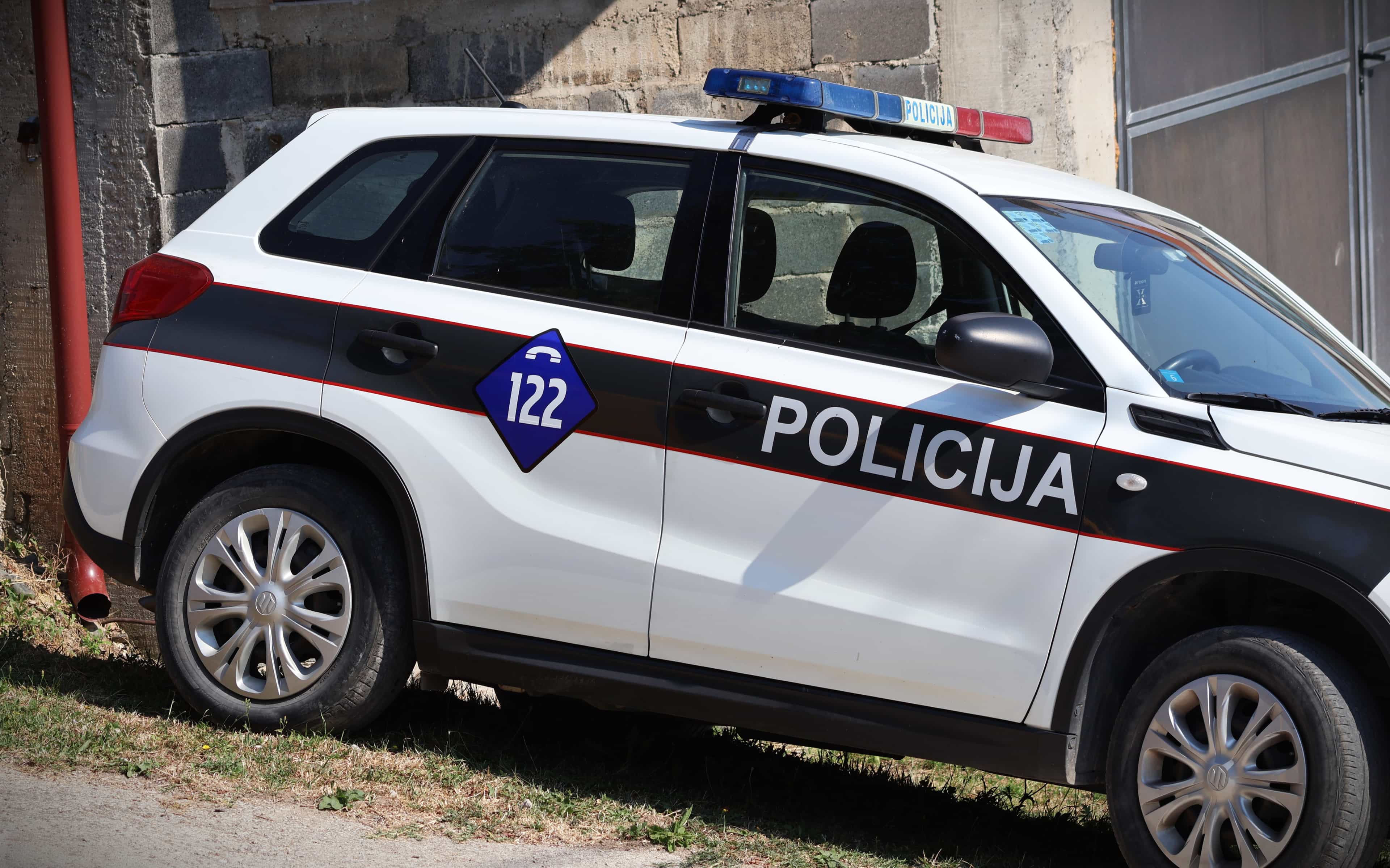MUP ZDK: Krađa iz vikendice u Zavidovićima, u Zenici lice uhapšeno zbog nepružanja prve pomoći