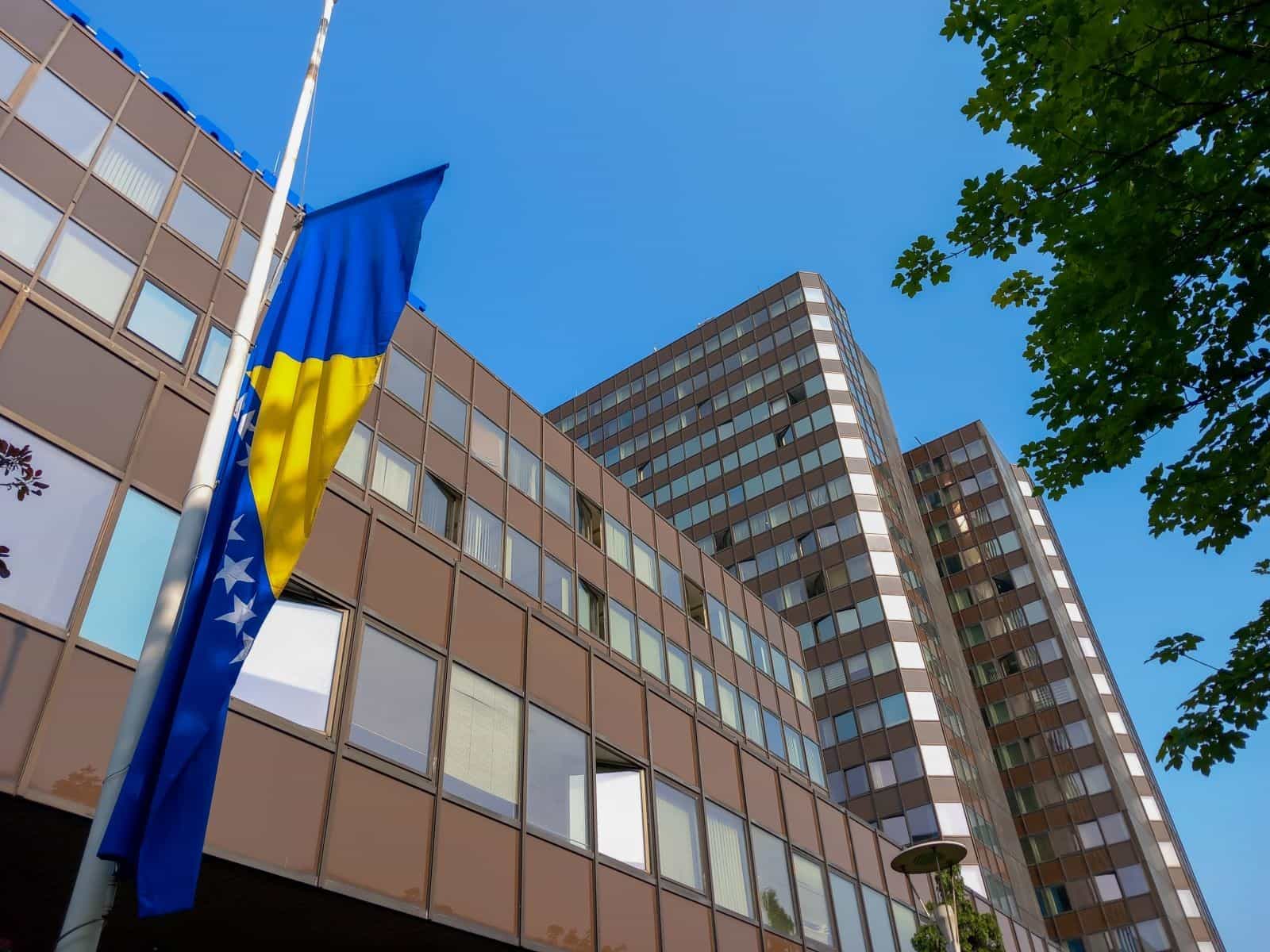 Vlada Federacije BiH proglasila 11. juli 2025. godine Danom žalosti u FBiH