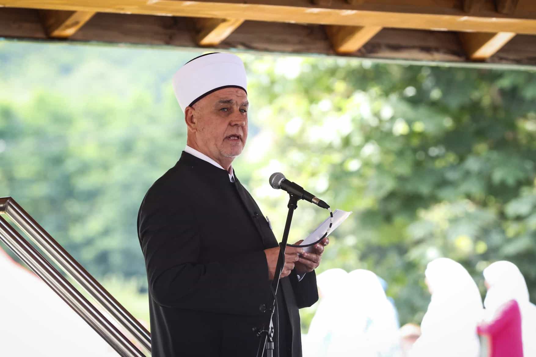 Reisu-l-ulema Kavazović iz Potočara: Košulju tuge nikada nećemo skinuti