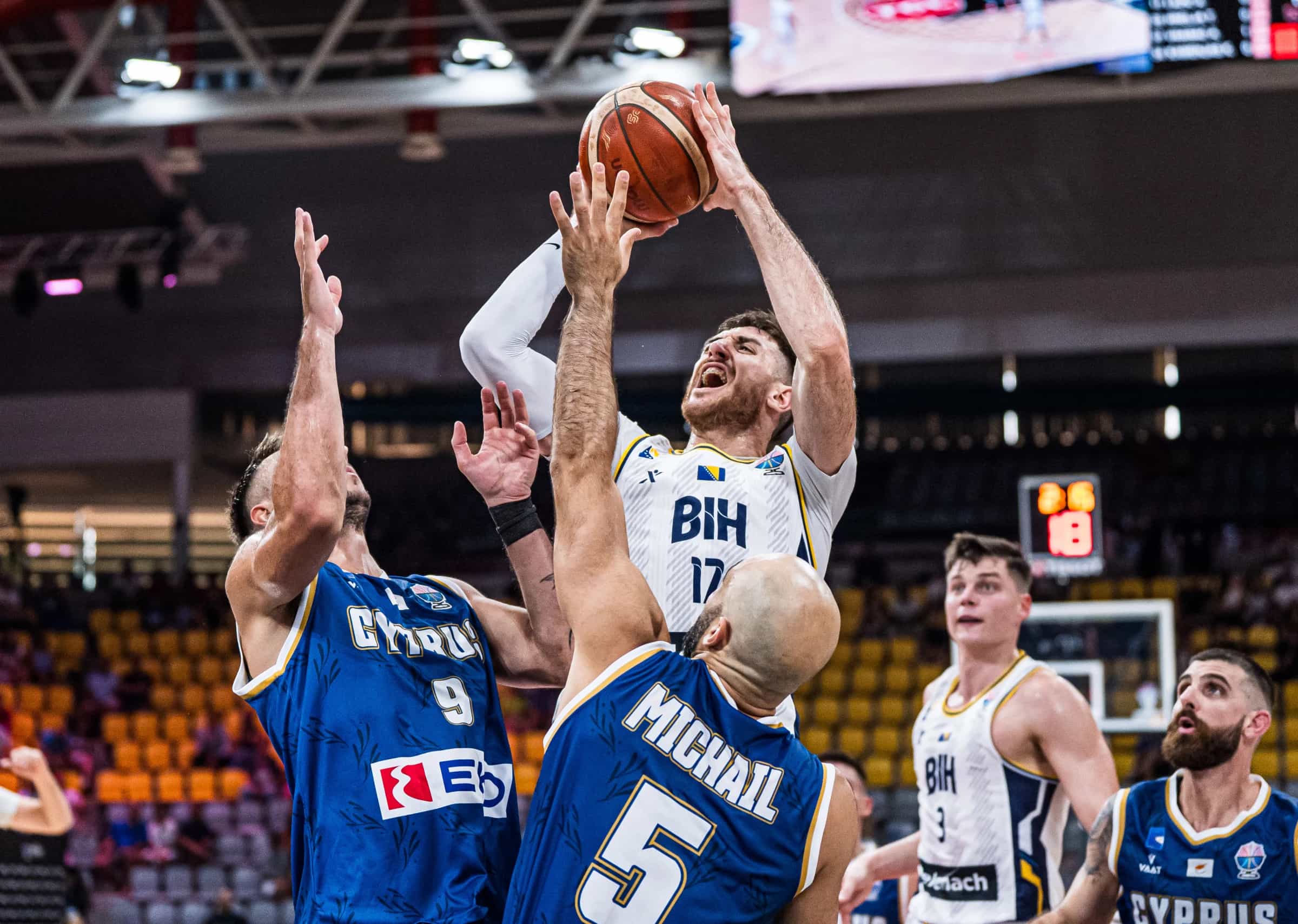 Košarkaši BiH večeras na Eurobasketu protiv aktuelnog prvaka kontinenta