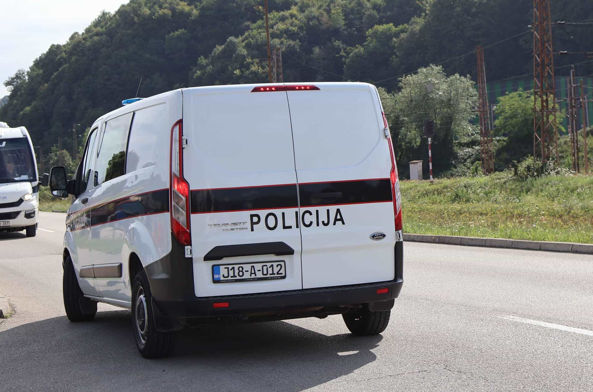 MUP ZDK: Evidentirana krivična djela oštećenja tuđe stvari u Zavidovićima, Maglaju i Olovu
