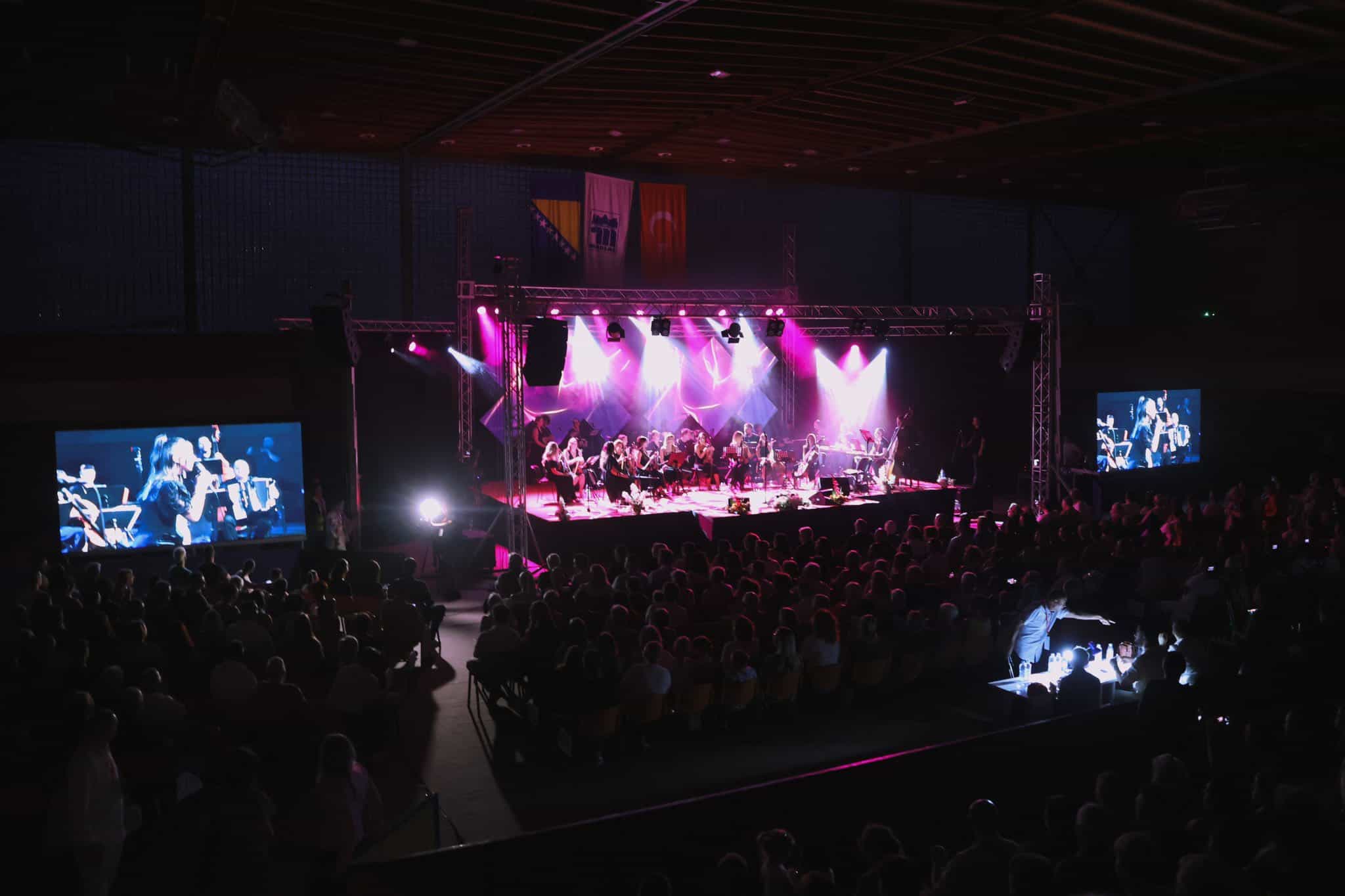 Nagrađeni i najbolji izvođači zabavne muzike na festivalu Studentsko ljeto