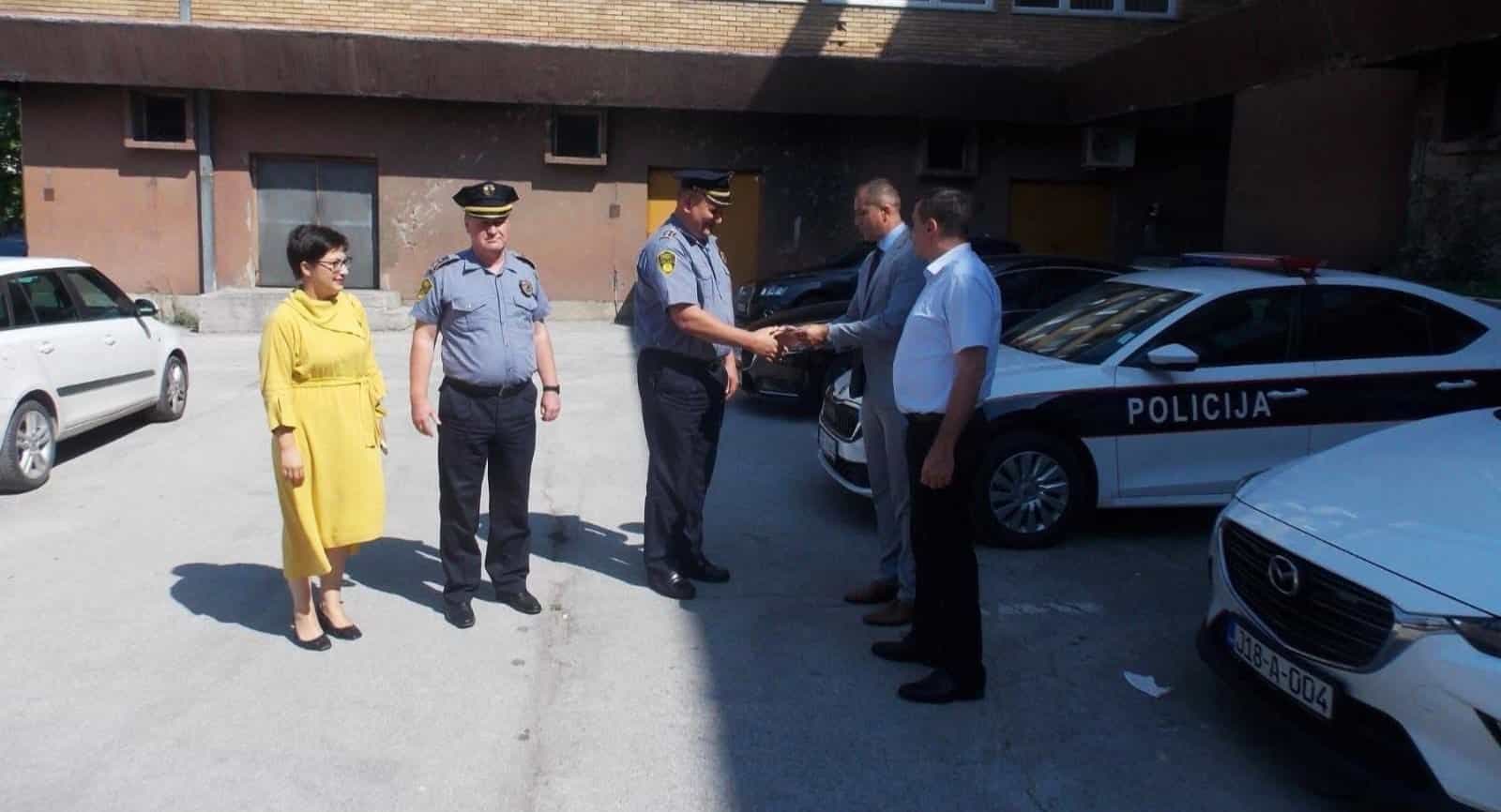 Nova vozila za policijske stanice u Žepču, Zavidovićima i Maglaju
