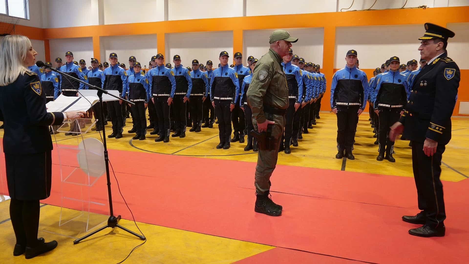 MUP ZDK promovisao novih 98 policajaca