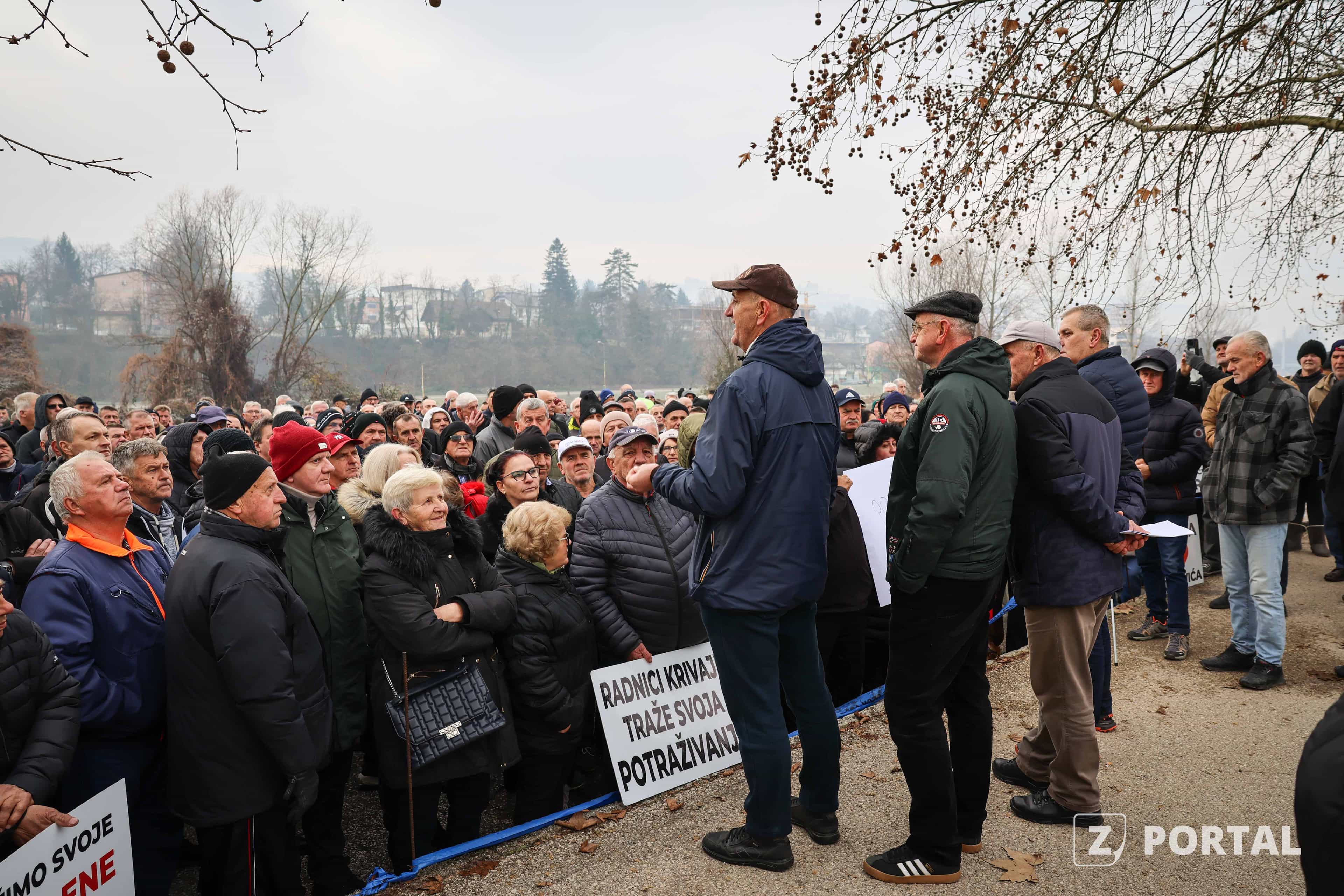 Sutra mirni protesti radnika Krivaje pred zgradom Vlade FBiH