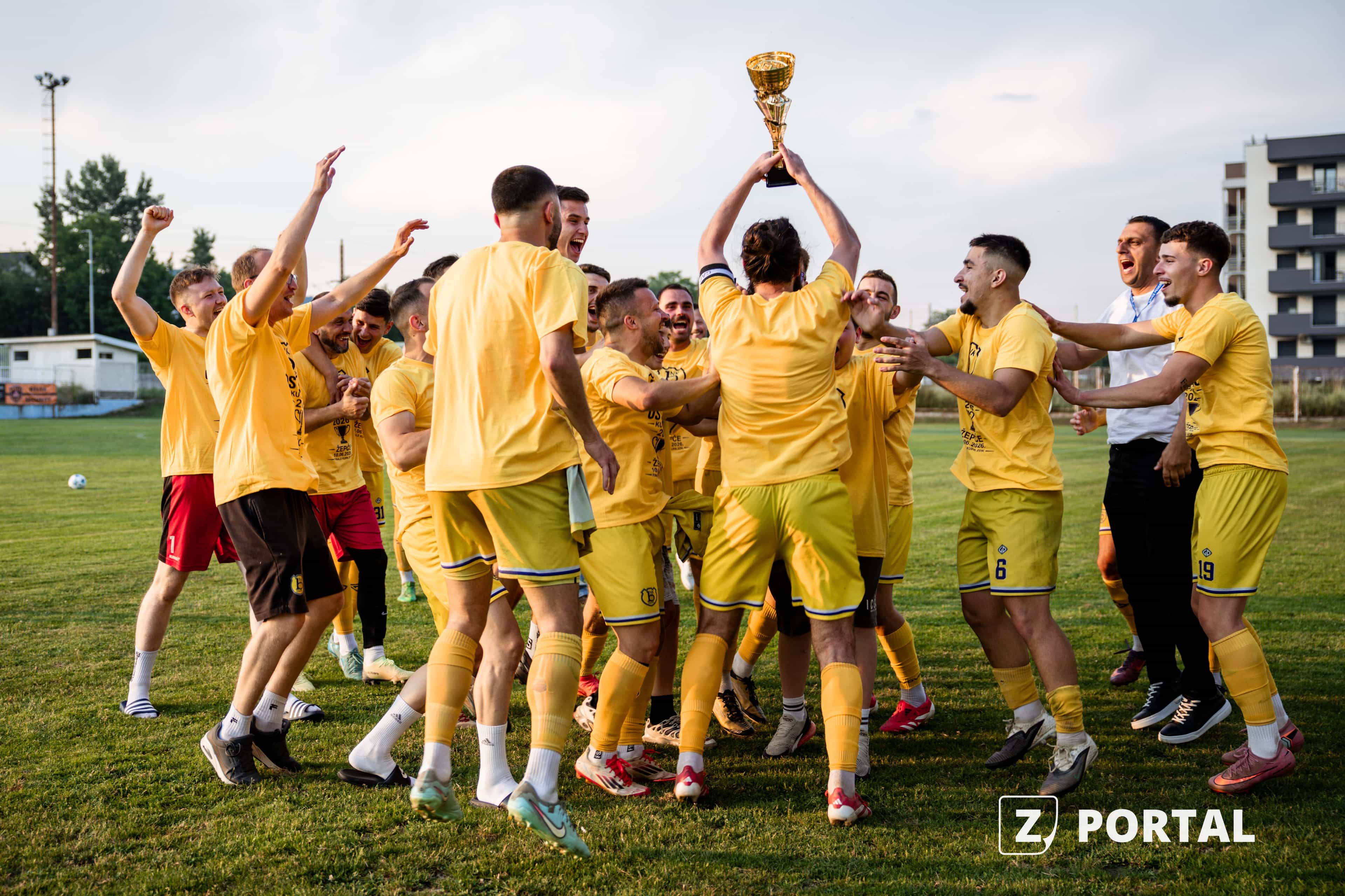 Nogometaši Bosne odbranili trofej Kupa ZDK: Visočaci bolji od Žepča na penale