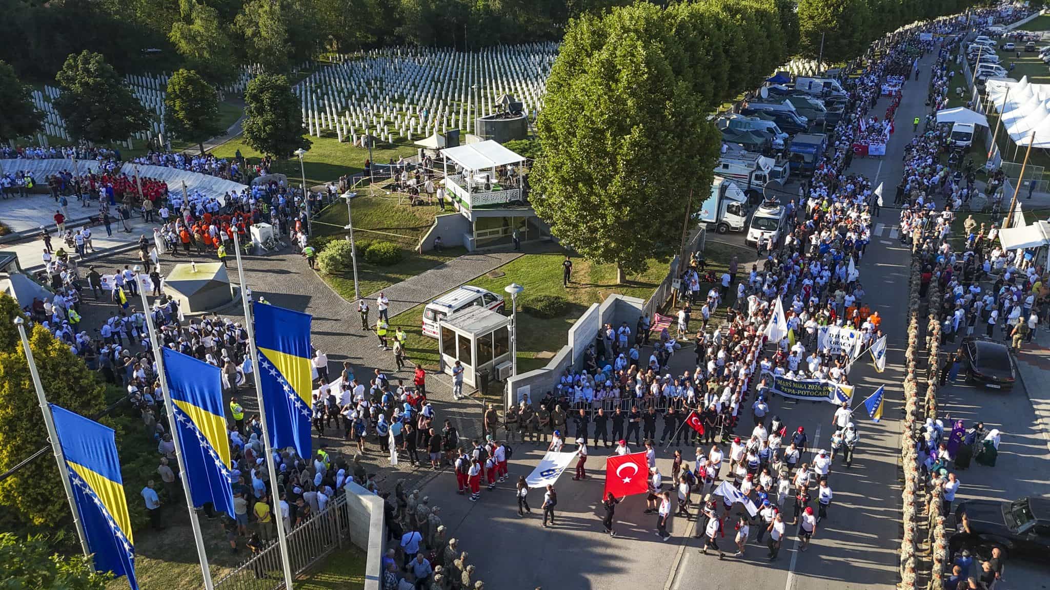 Više od šest hiljada učesnika Marša mira stiglo u Potočare