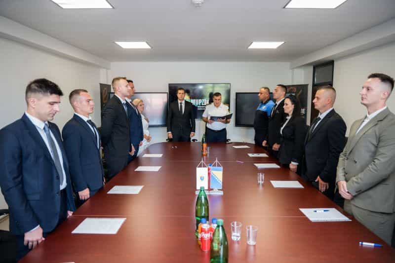 MUP ZDK: Svečanu zakletvu položilo devet mlađih inspektora