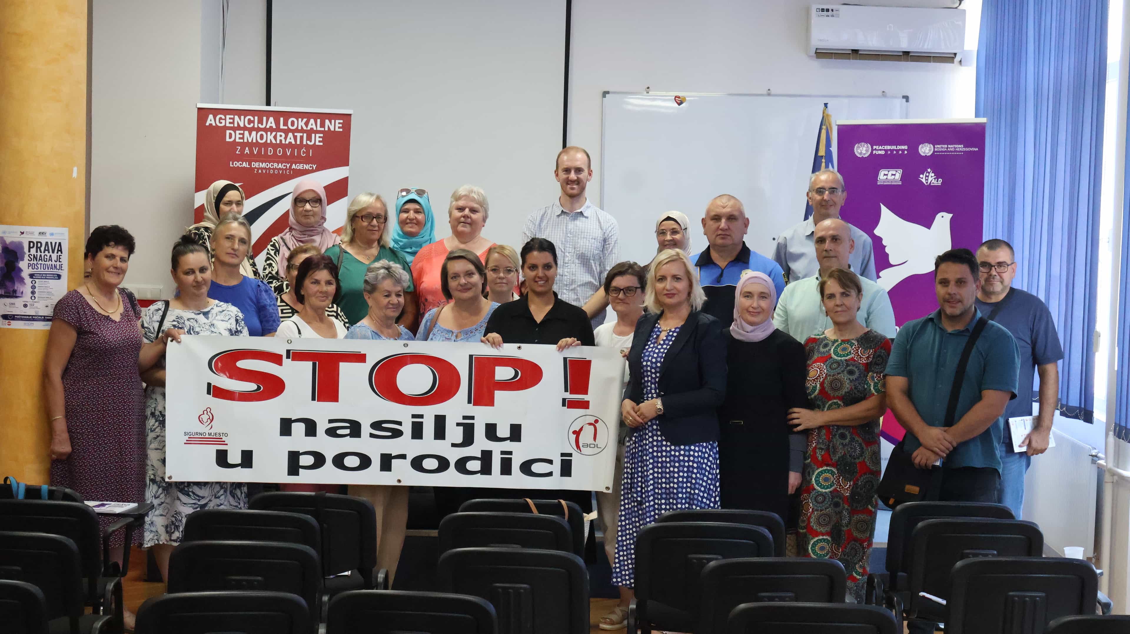 Održana tribina „Rodno zasnovano nasilje i koordinacija u sistemu prevencije i zaštite“