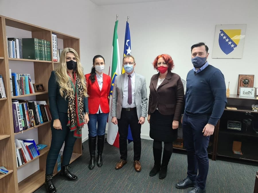 Održan sastanak povodom realizacije projekta Energetske efikasnosti u školama u ZDK