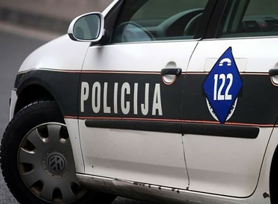 MUP ZDK: Devet saobraćajnih nezgoda, krađa u Nemili, krivično djelo u Moševcu
