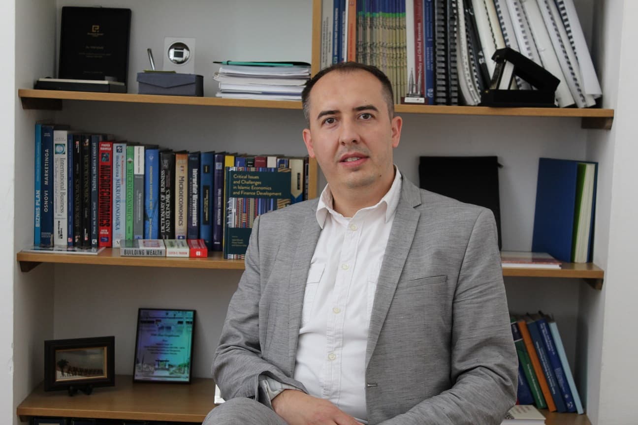 Preminuo dr. Velid Efendić, profesor na Ekonomskom fakultetu i bivši član Sabora IZ