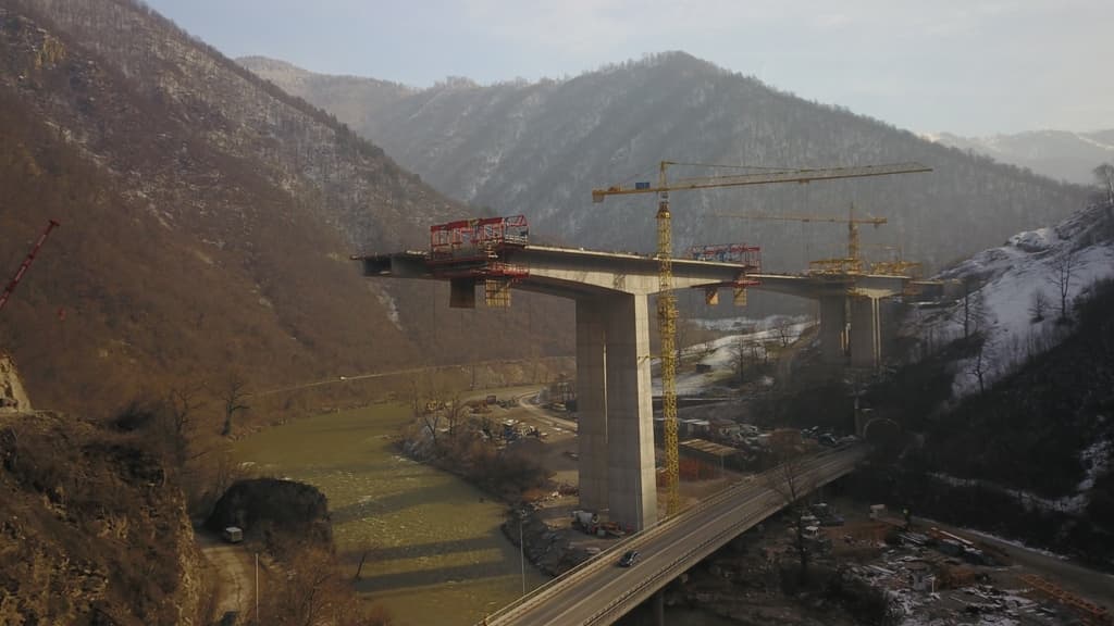 Vlada FBiH: 118 miliona za projekte izgradnje autocesta i brzih cesta