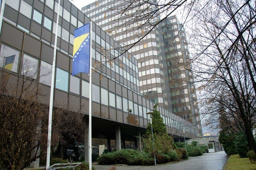 Hitna sjednica Vlade FBiH: Formiranje tima za pregovore s proizvođačima vakcina