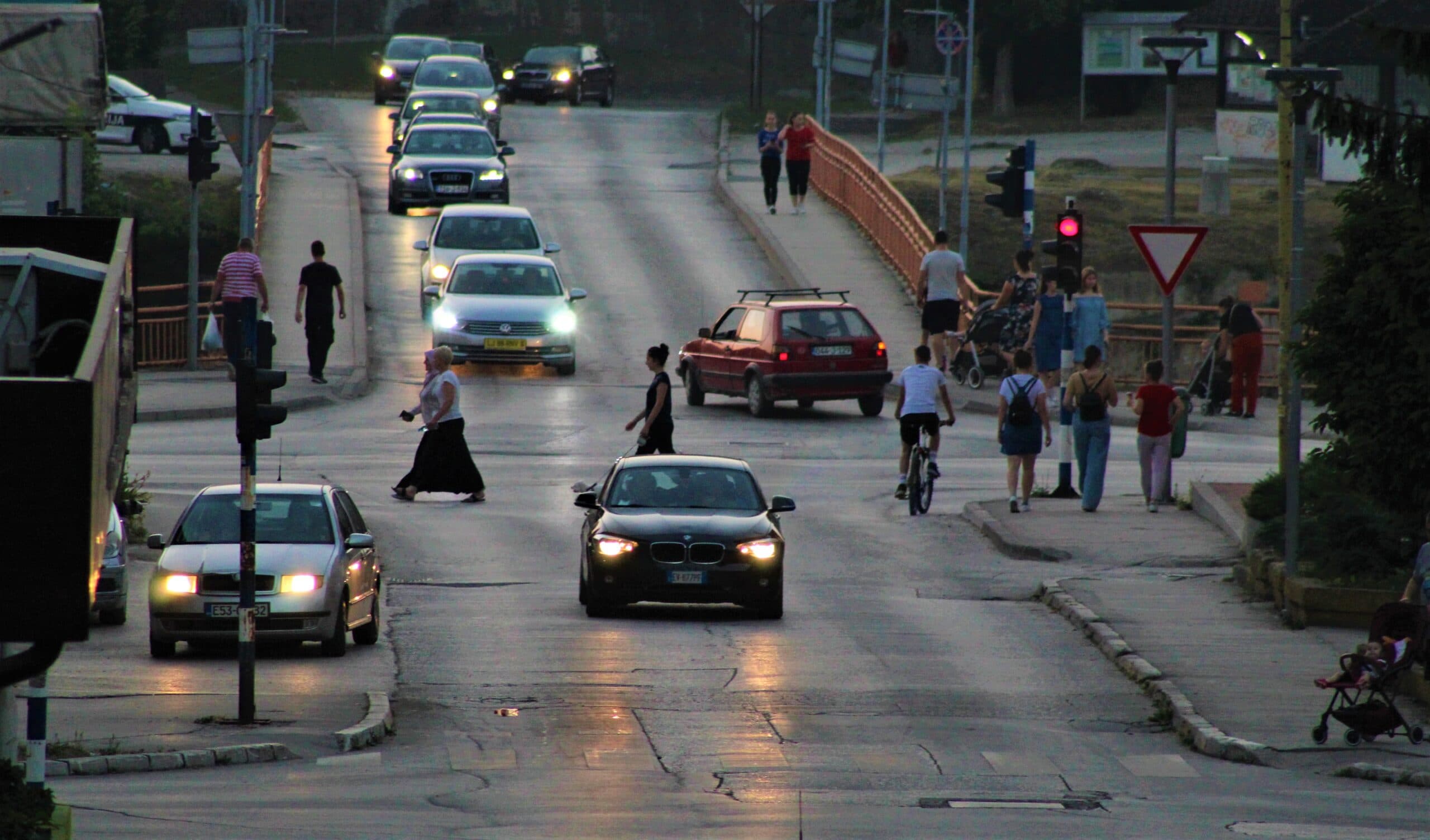 Bosnu i Hercegovinu za devet godina napustilo skoro pola miliona ljudi
