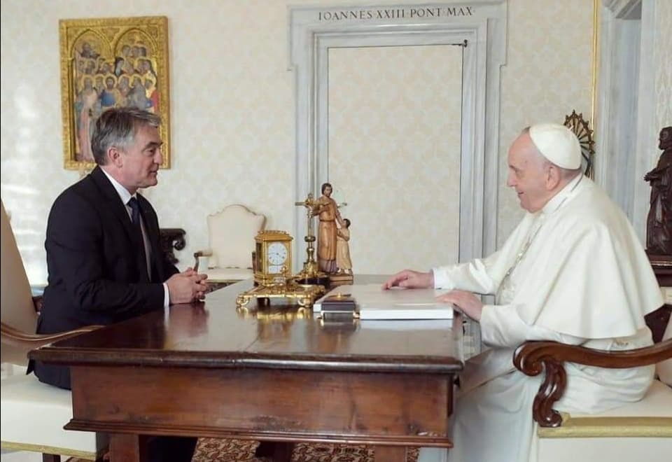 Papa Franjo primio člana Predsjedništva BiH Željka Komšića