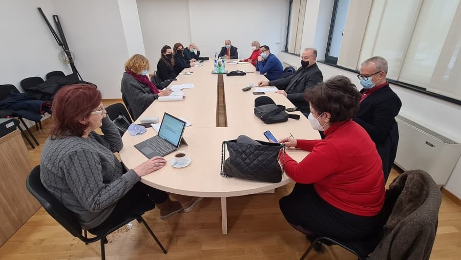 Krizni štab ZDK: Epidemiološka situacija nepovoljna, reduciran hladni operativni program u KBZ