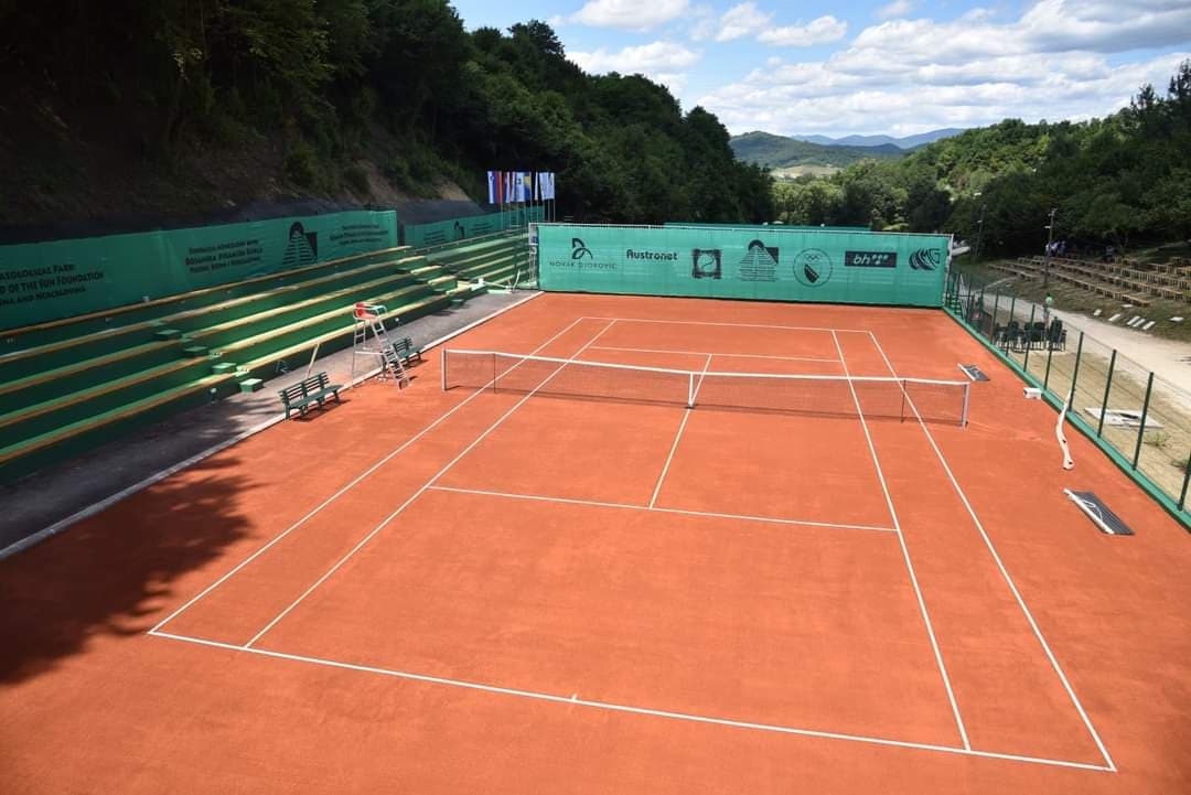Novak Đoković danas igra u Visokom na otvaranju teniskog kompleksa