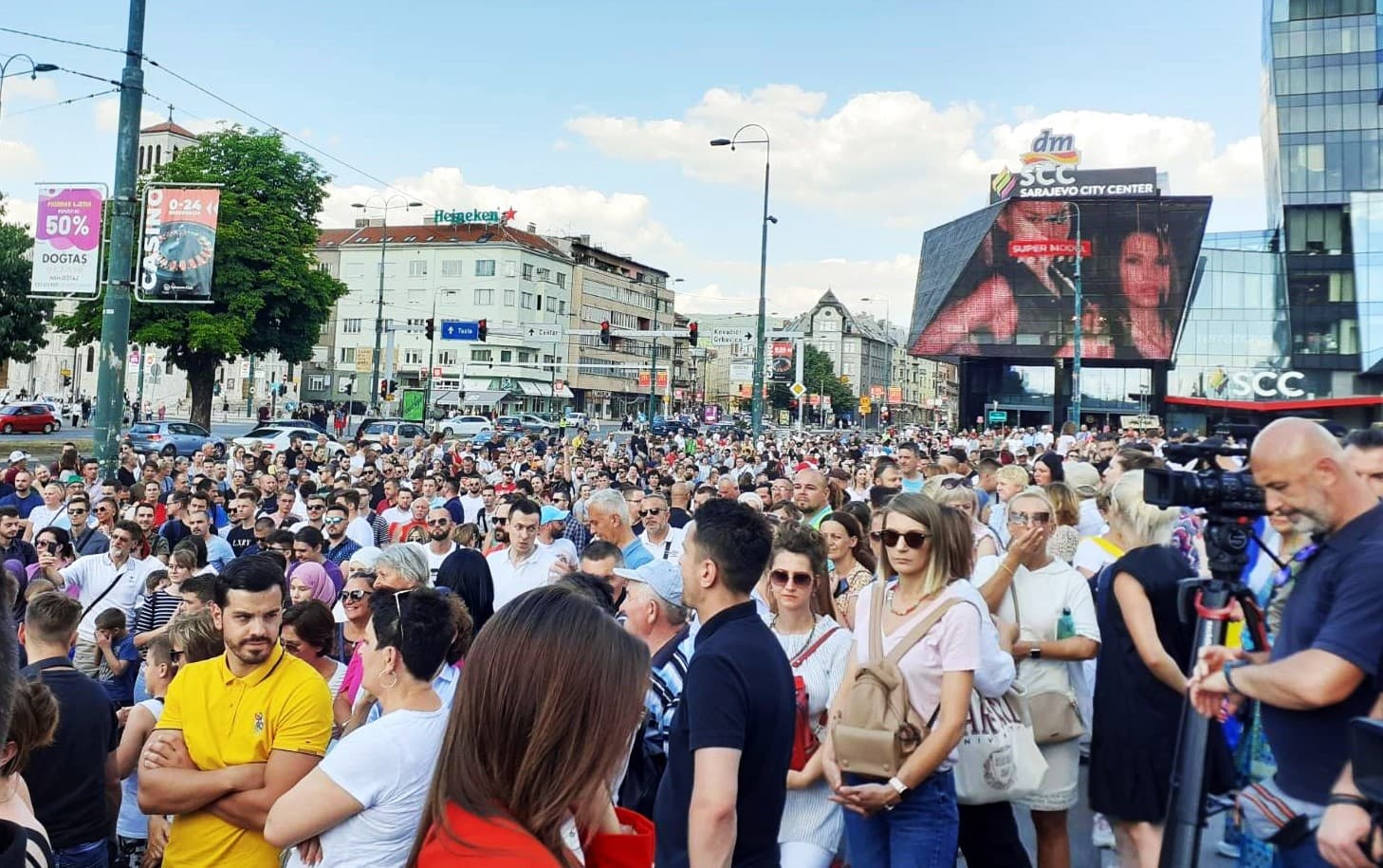 Nezadovoljni građani protestvovali u nekoliko gradova u BiH