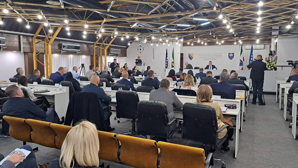 Skupština ZDK: Prekinuta sjednica nakon formiranja klubova konstitutivnih naroda