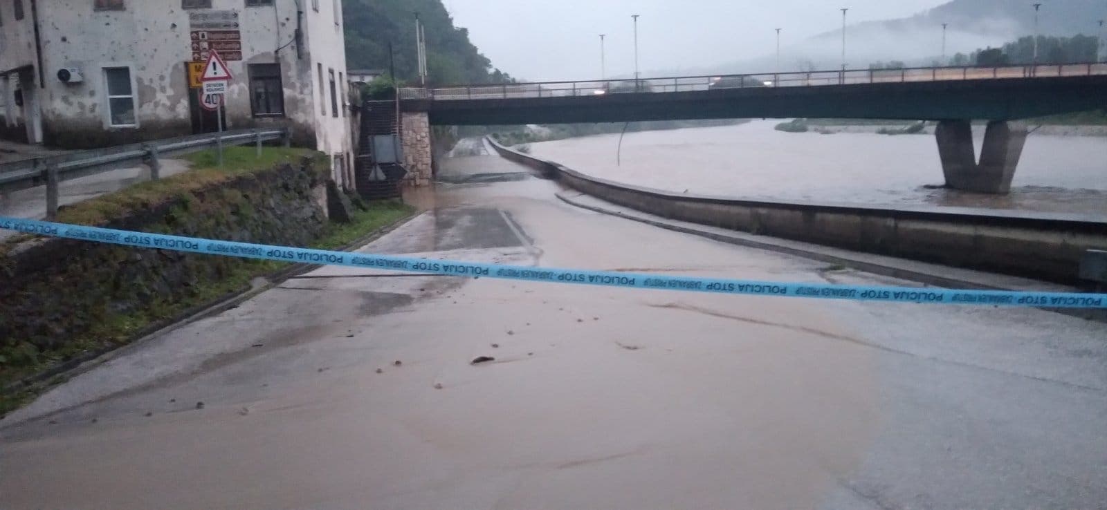 Porast vodostaja Bosne u Maglaju, zatvoren sjeverni ulaz u grad
