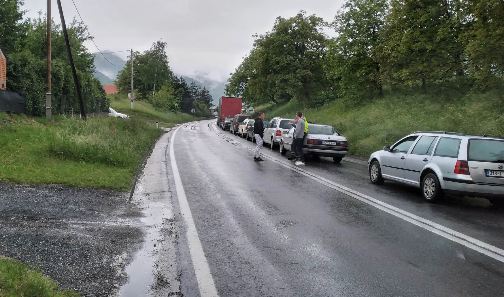 U nezgodi kod Žepča dvije osobe smrtno stradale
