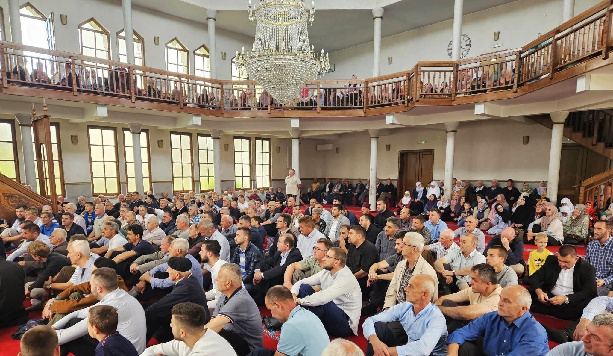 Proučena ikrar dova za hadžije iz Zavidovića