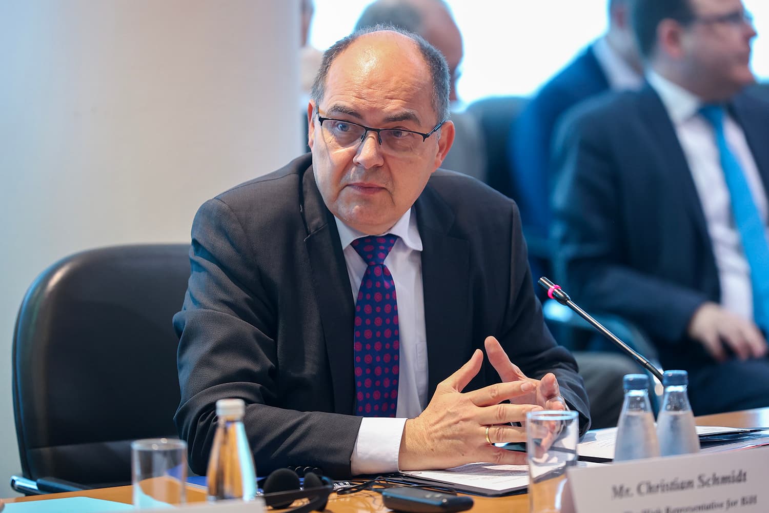 Schmidt poništio odluke NSRS-a i nametnuo izmjene Krivičnog zakona za kršenje ustavnog poretka države