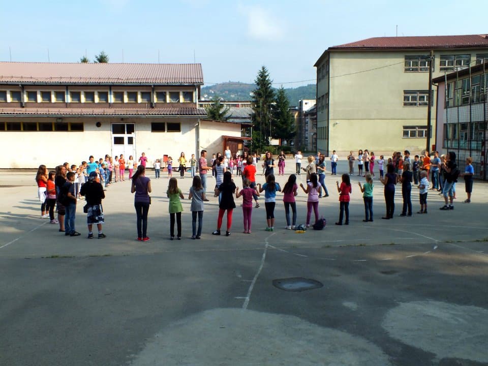 Strani Vari: Mladi Bosanci i Italijani zajedno pružaju nezaboravno ljeto za djecu i adolescente