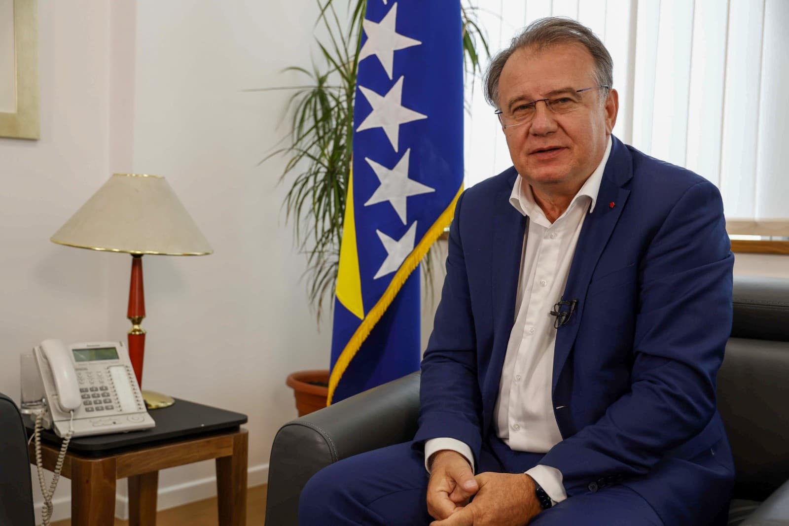Božićna čestitka premijera Nikšića