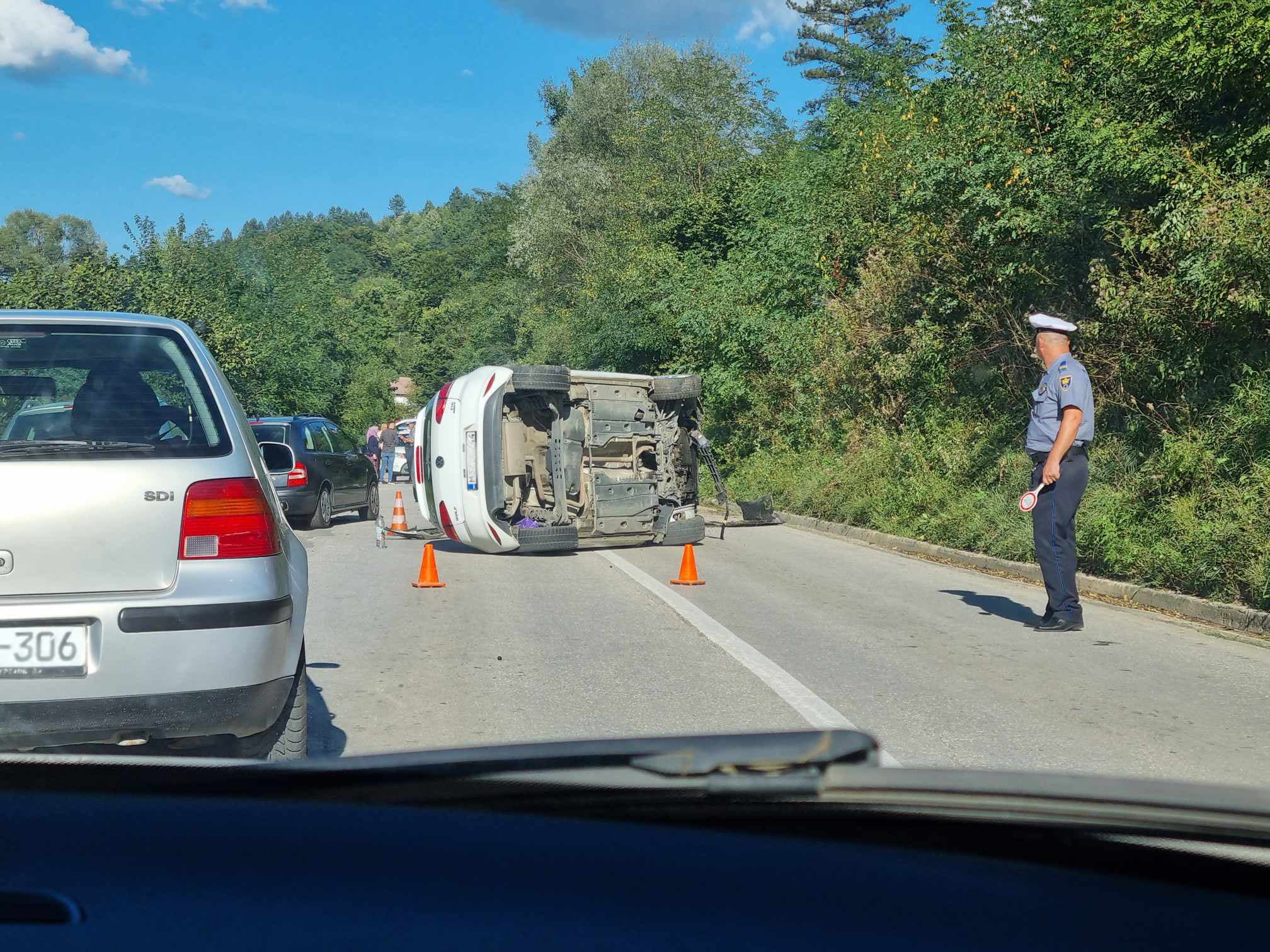Saobraćajna nezgoda na ulazu u Zavidoviće