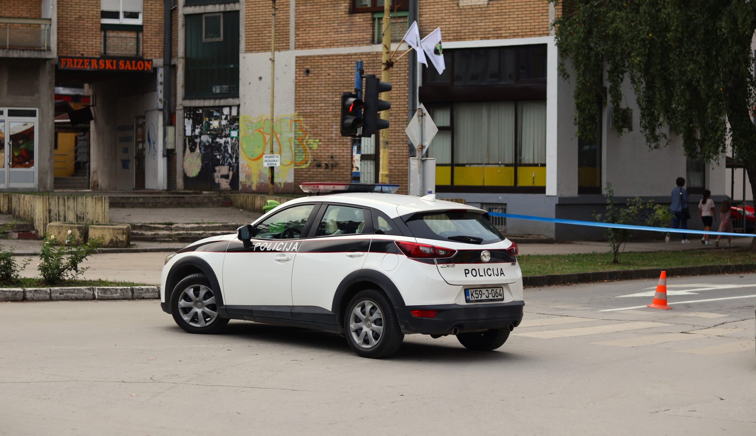 MUP ZDK: Jedna osoba teže povrijeđena u nezgodi u Zavidovićima