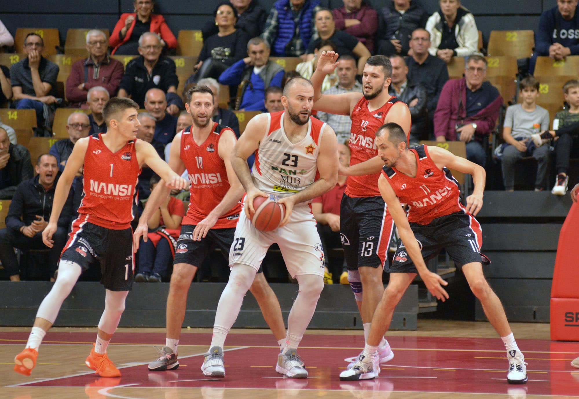 Košarkaši Orlovika sutra dočekuju tuzlansku Slobodu