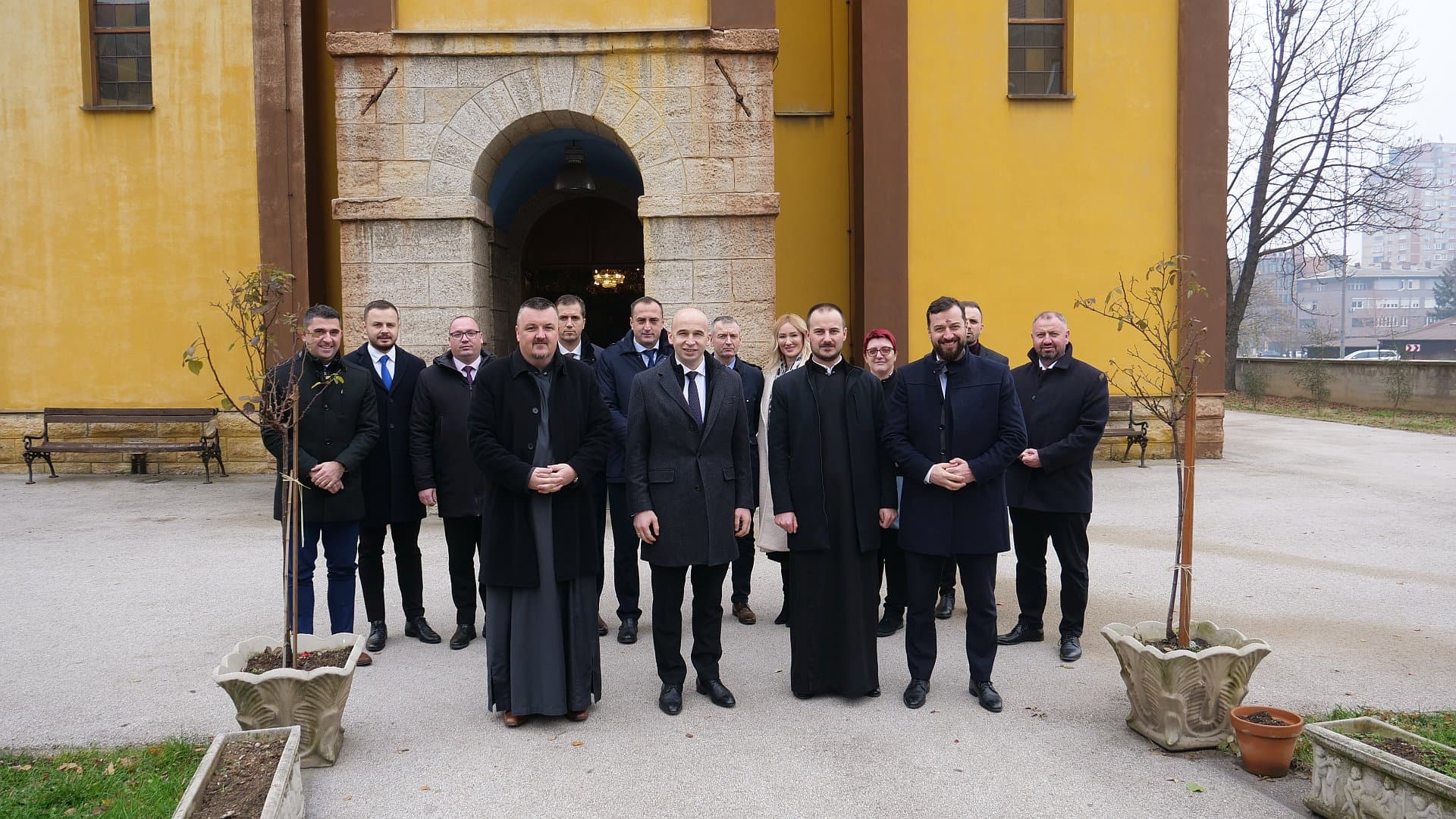 Predstavnici Vlade ZDK posjetili Dekanat katoličke crkve u Žepču