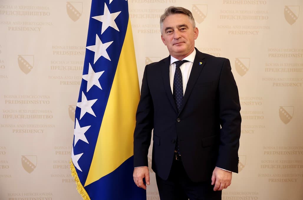 Predsjedavajući Predsjedništva BiH Željko Komšić uputio novogodišnju čestitku građanima