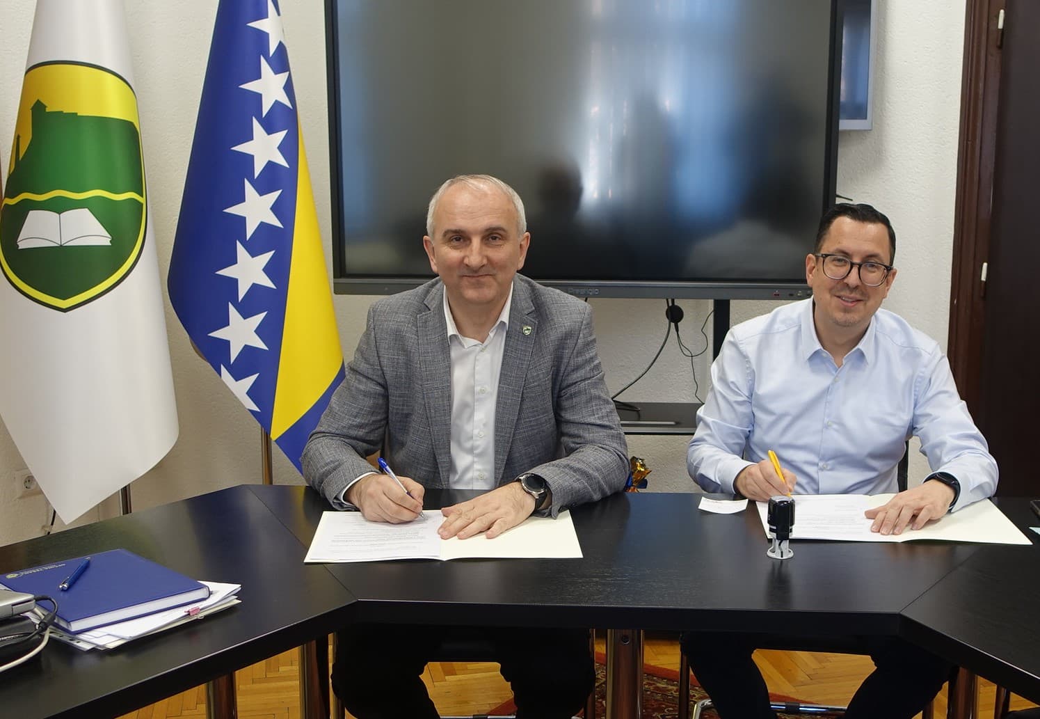 Potpisan Sporazum o sufinansiranju dva projekta u Općoj bolnici Tešanj